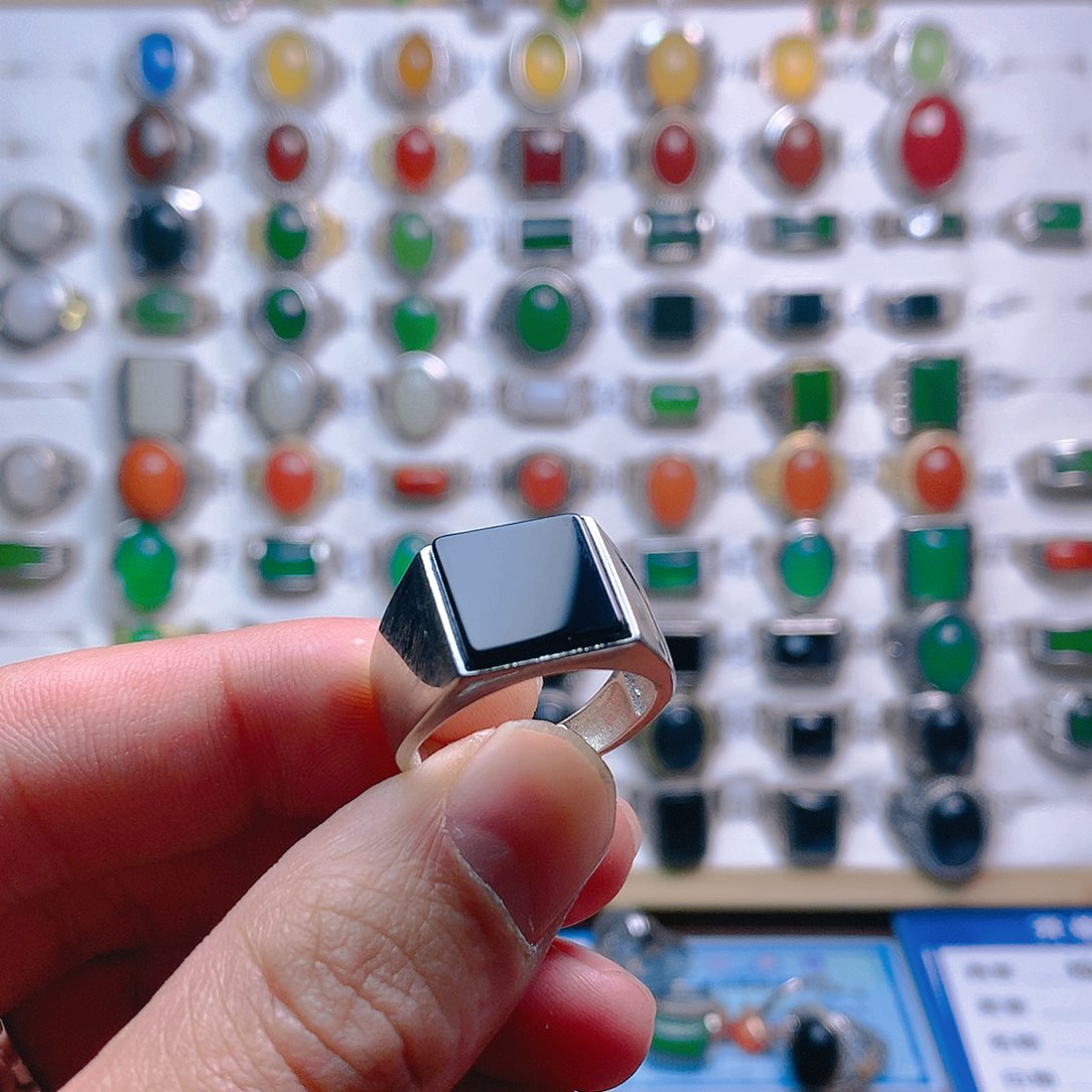 玛瑙/玉髓戒指银S925镶嵌诸**利