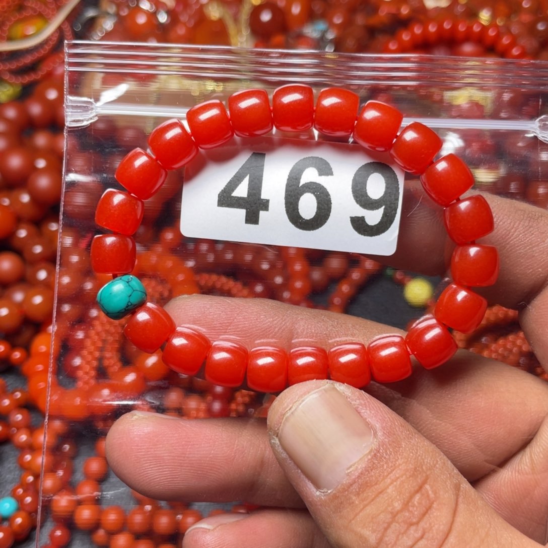 南红玛瑙手链未镶嵌太**人