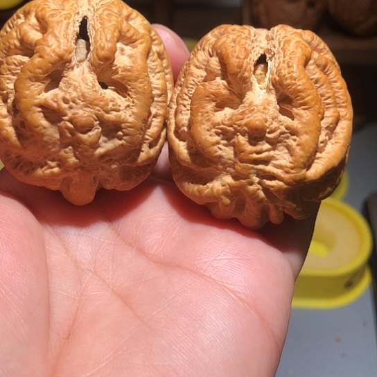 文玩核桃把件乾坤鬼脸核桃