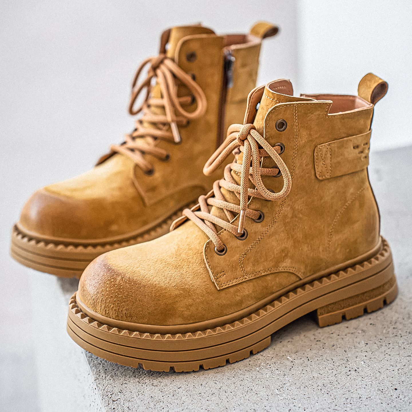 马丁靴男款新款冬季真皮高帮鞋英伦个性中帮加绒增高情侣工装靴子