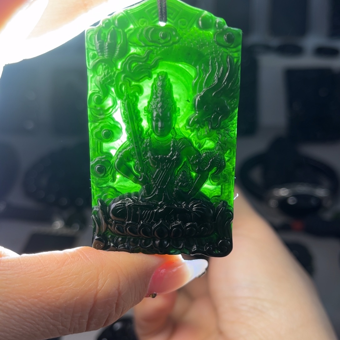 蛇纹石玉合金颈饰