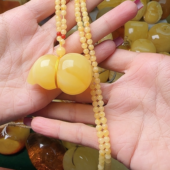 琥珀未镶嵌手链吊坠