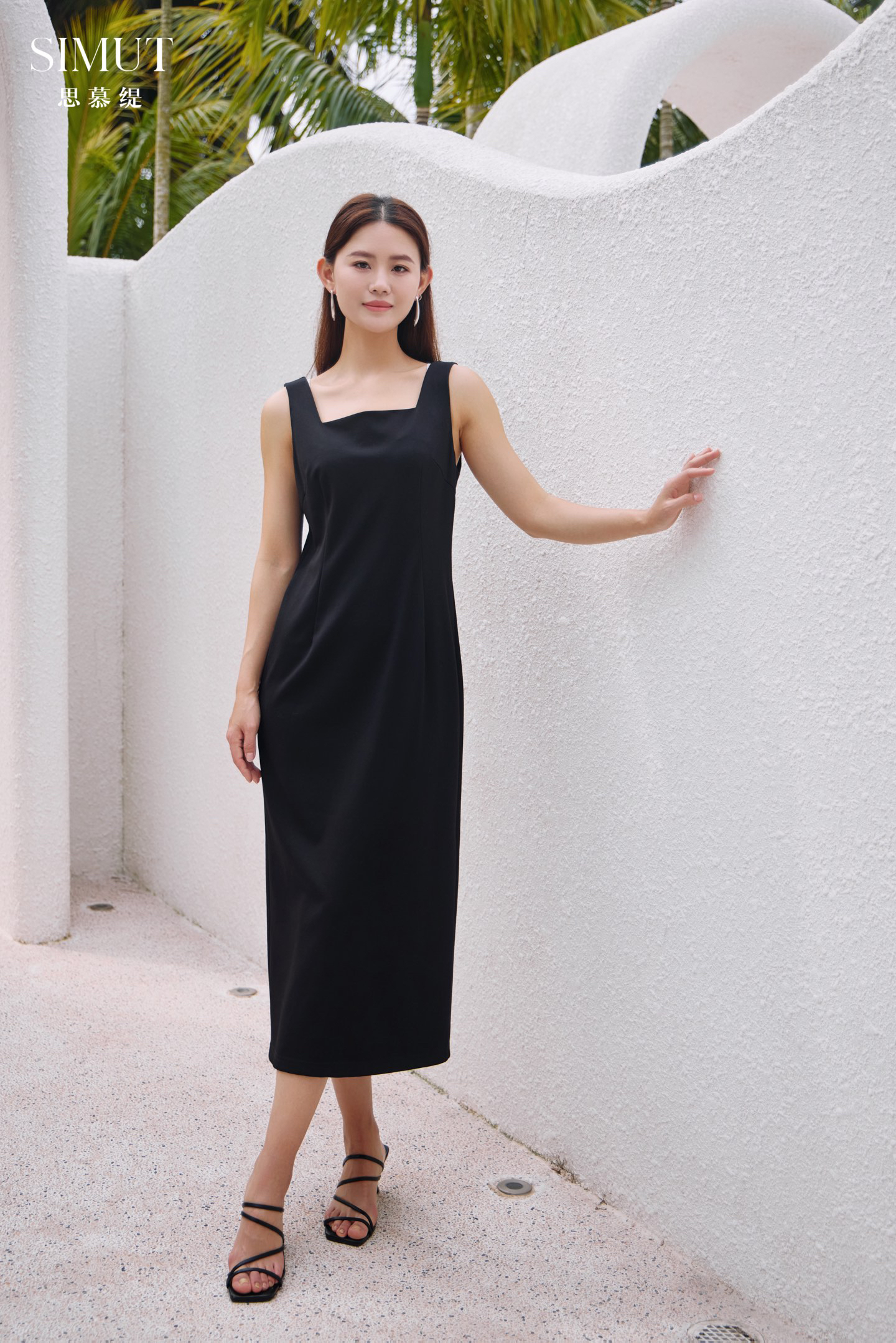 思慕缇新款新品小黑裙