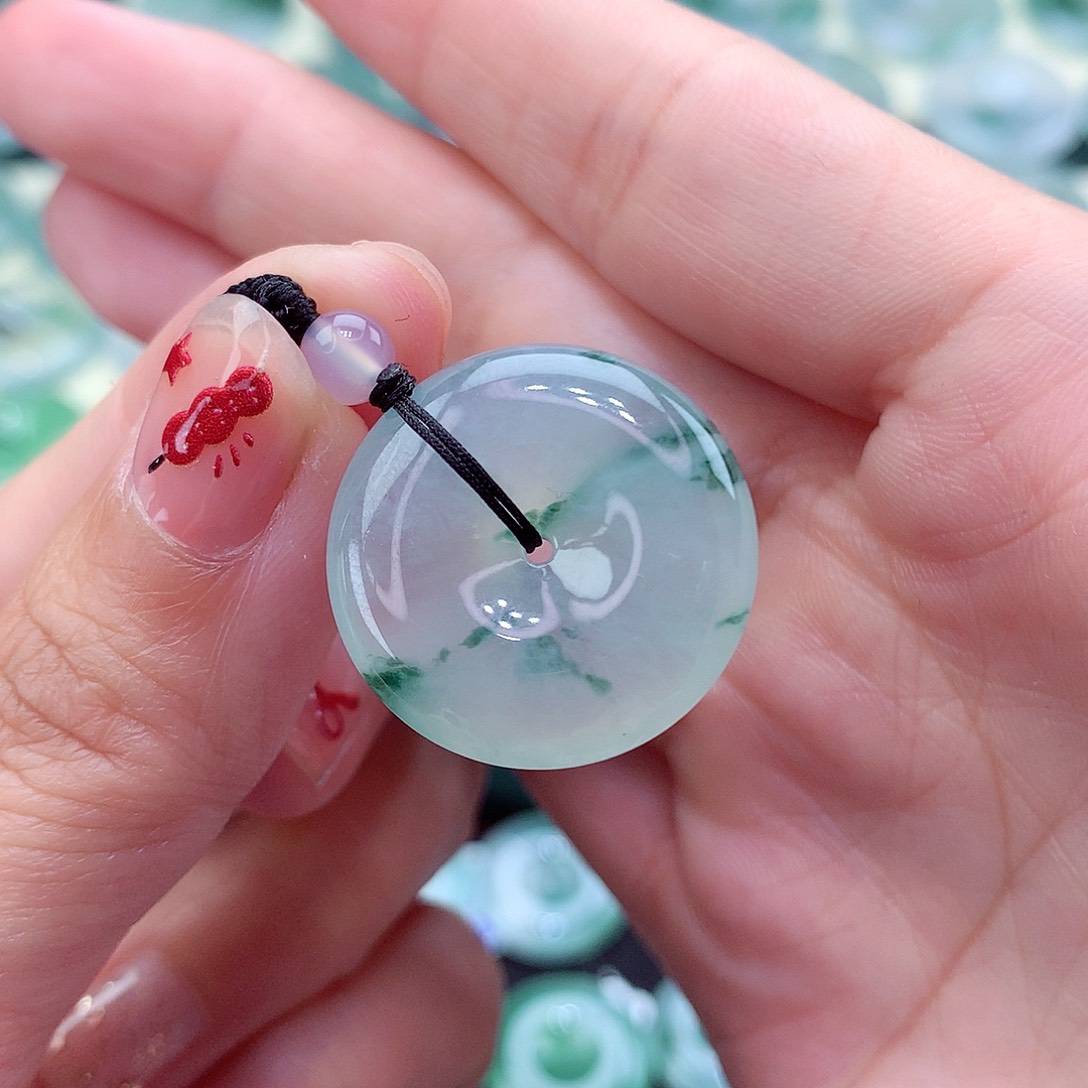 翡翠颈饰未镶嵌47尺寸23.0/5.6