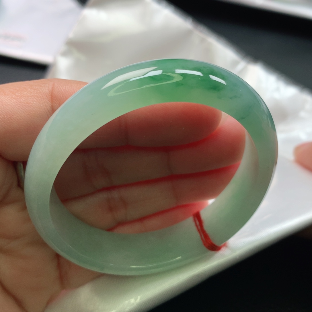 翡翠手镯未镶嵌贵妃53