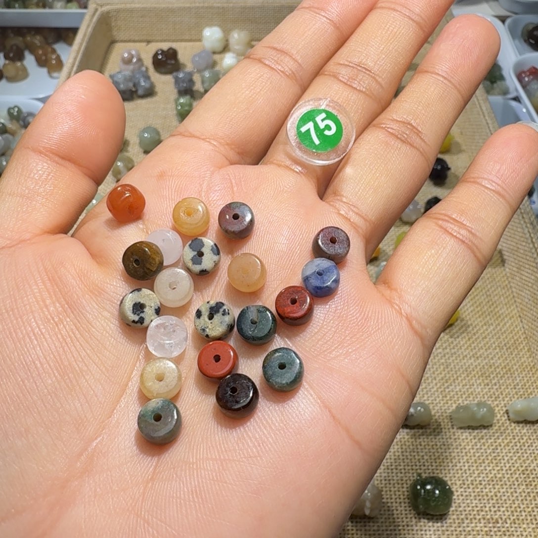 和田玉未镶嵌珠宝奇石