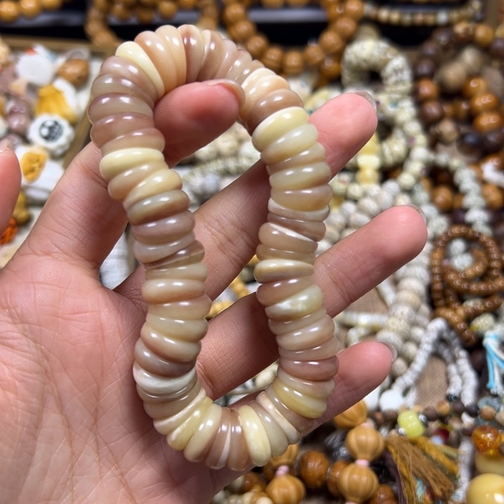 很***吃菩提根/象牙果吊坠素的一条