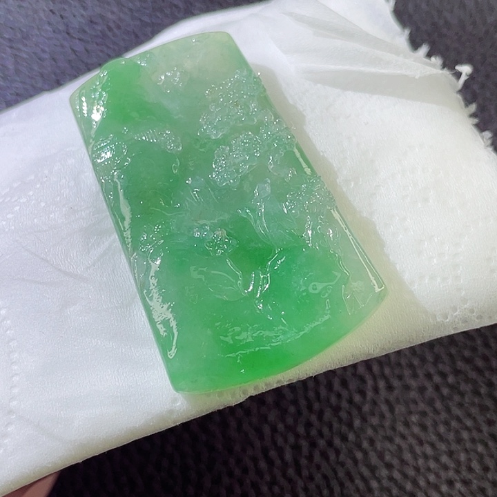 定制翡翠未镶嵌翡翠