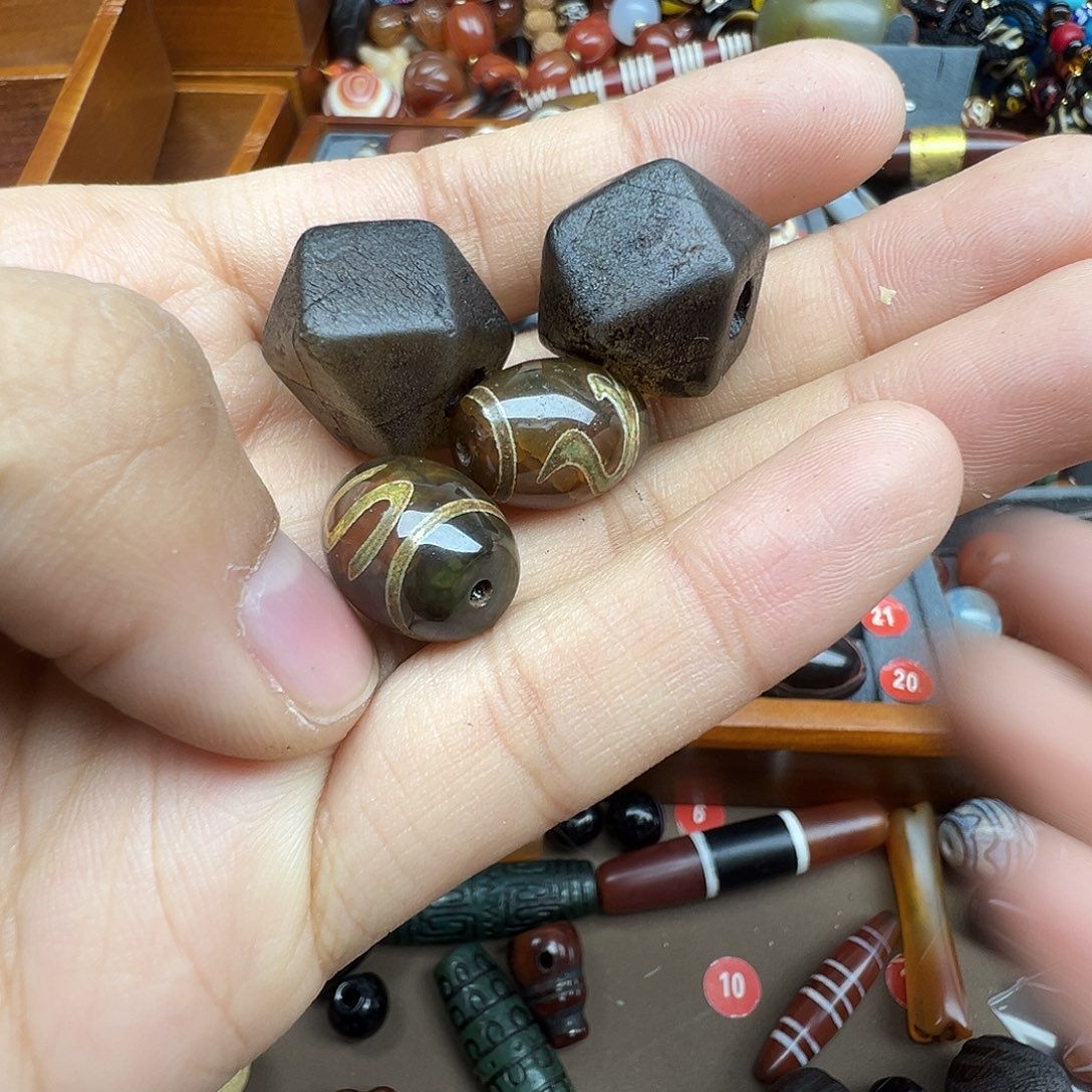 玛瑙/玉髓未镶嵌珠宝半成品