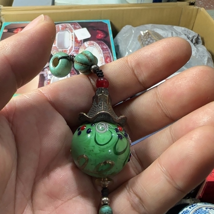 司***马玻璃颈饰如图所见所拍即所得