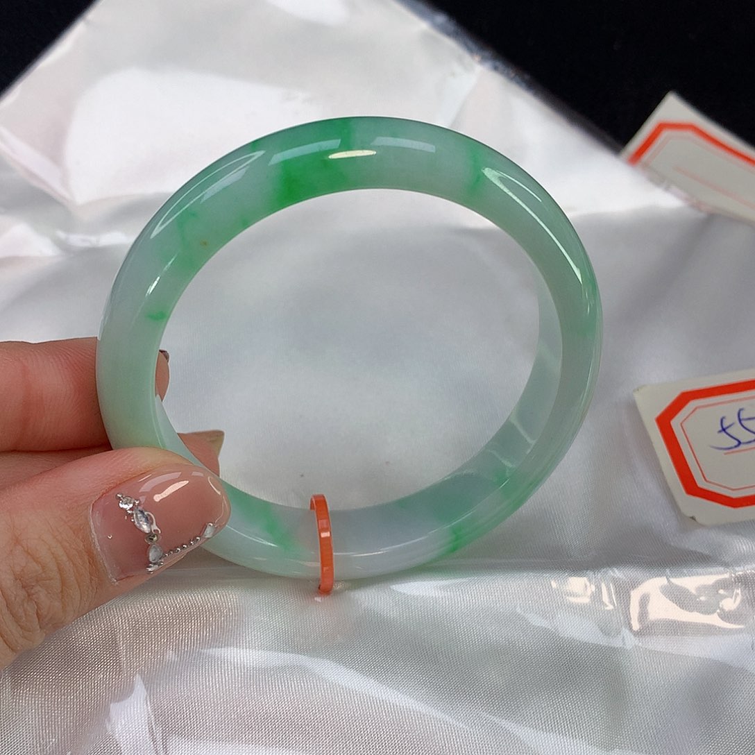 翡翠手镯未镶嵌天然A货翡翠018