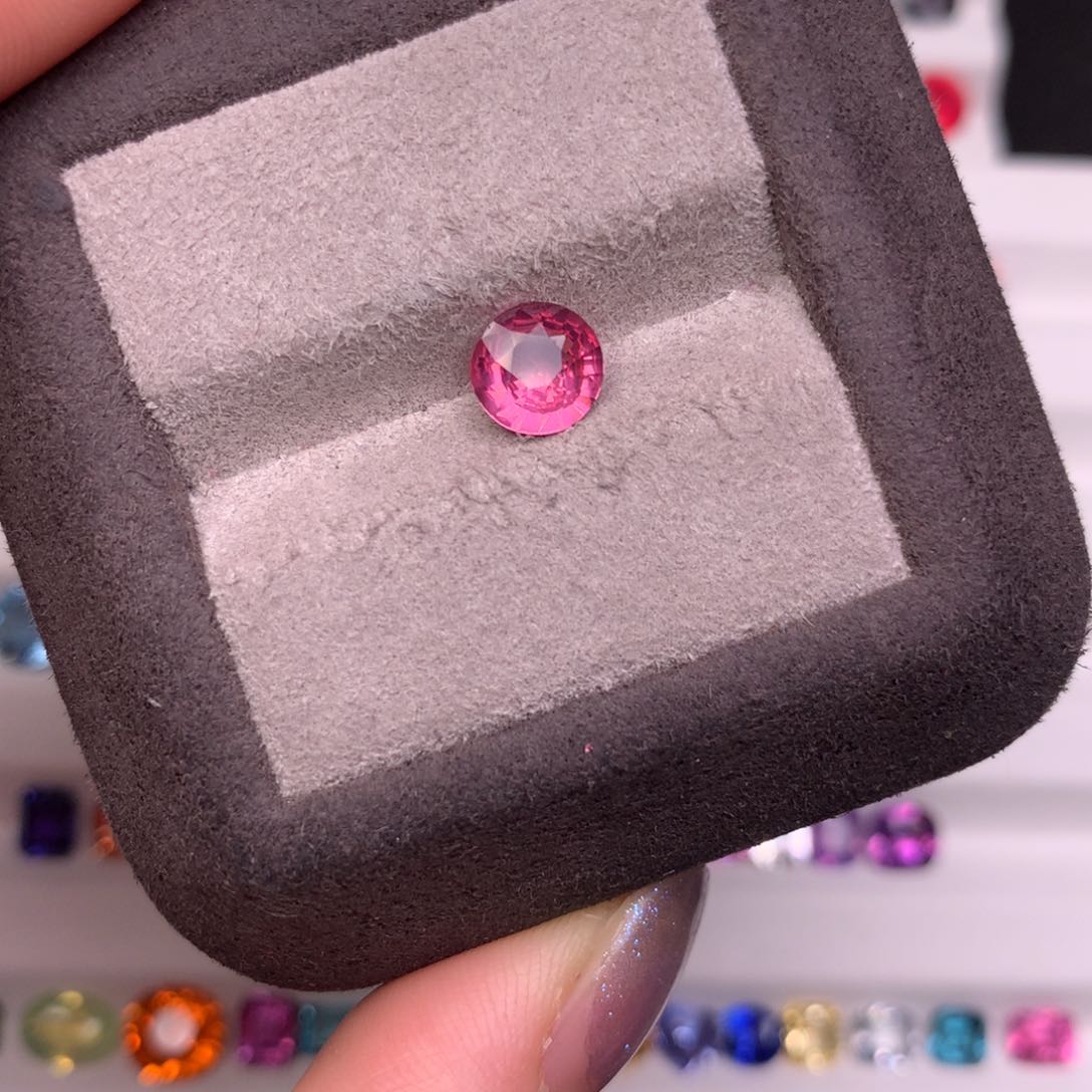 尖晶石裸石未镶嵌1.14克拉