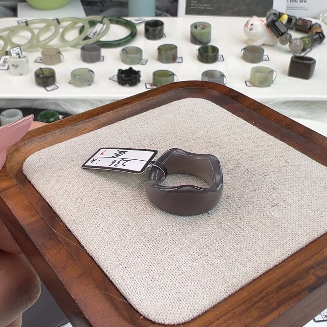 和田玉（糖玉）未镶嵌戒指N29烟紫随形直径17.4不退换