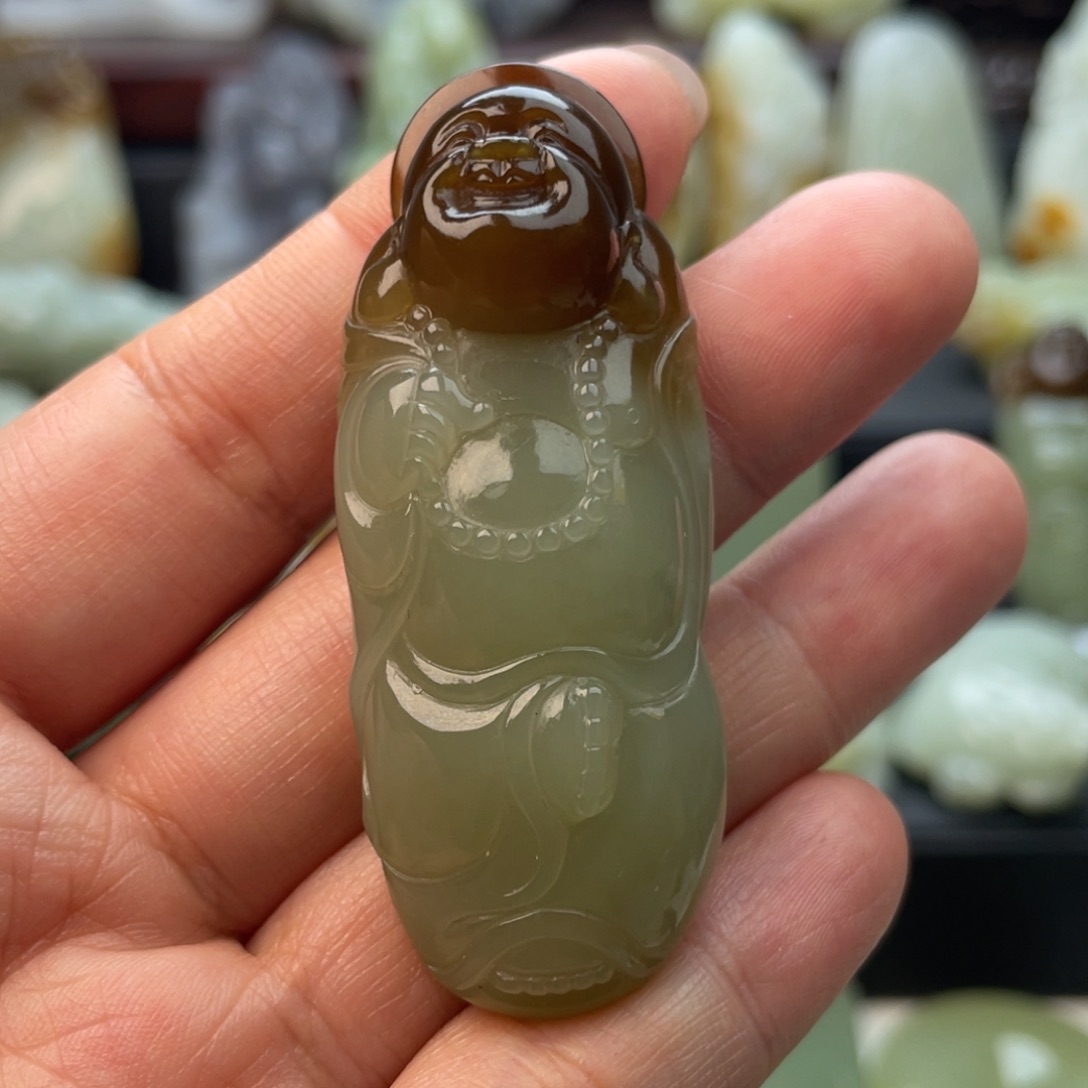 和田玉颈饰未镶嵌