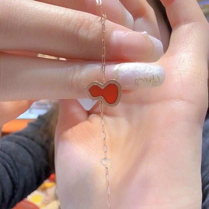 玛瑙/玉髓手链18K金镶嵌葫芦