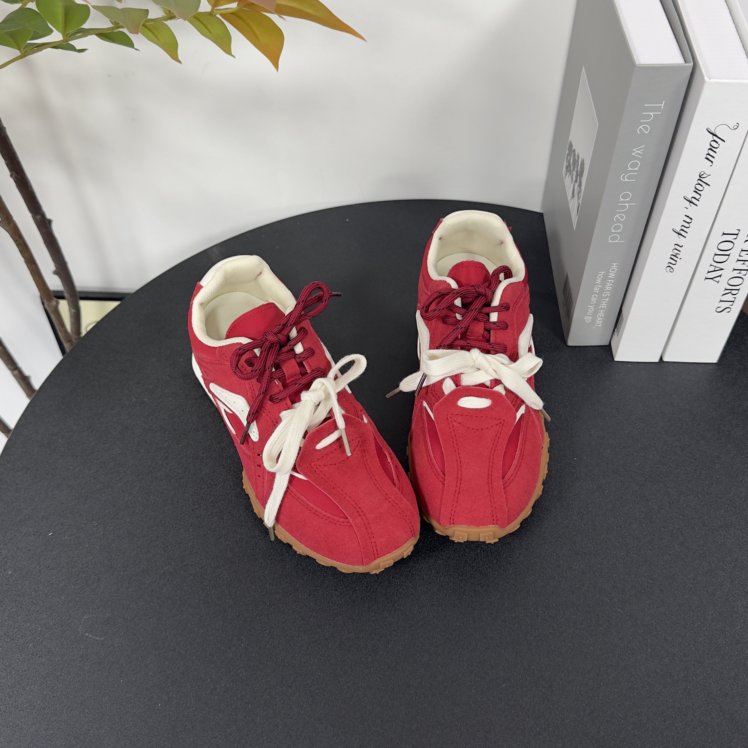 A9908 红 潮流软底阿甘鞋女2025新款小众复古港风百搭休闲运动鞋