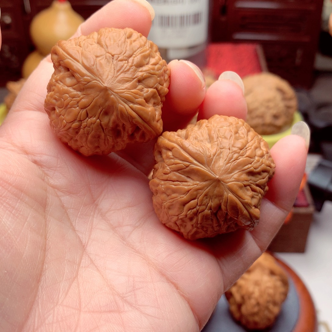 文玩核桃把件38铁锤。  05号