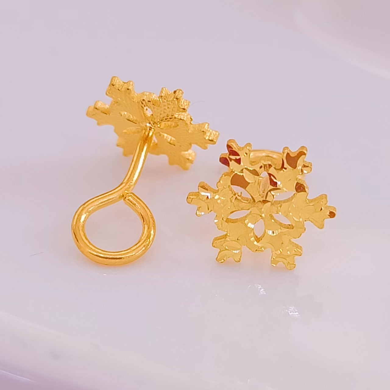 【富远黄金】足金雪花弯针耳钉FYHR01010949
