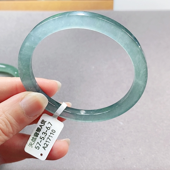 【闪购商品】翡翠手镯（圆镯）未镶嵌