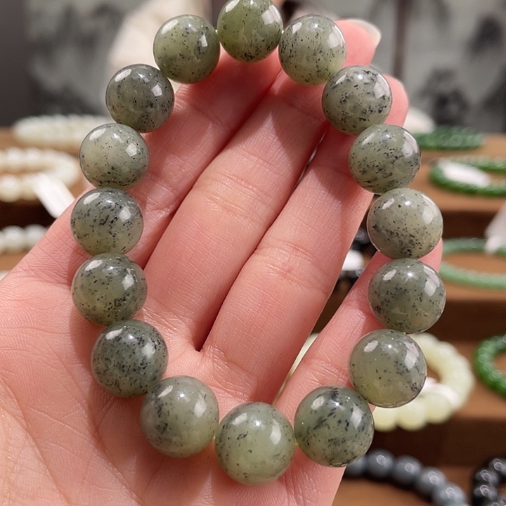 和田玉未镶嵌手链