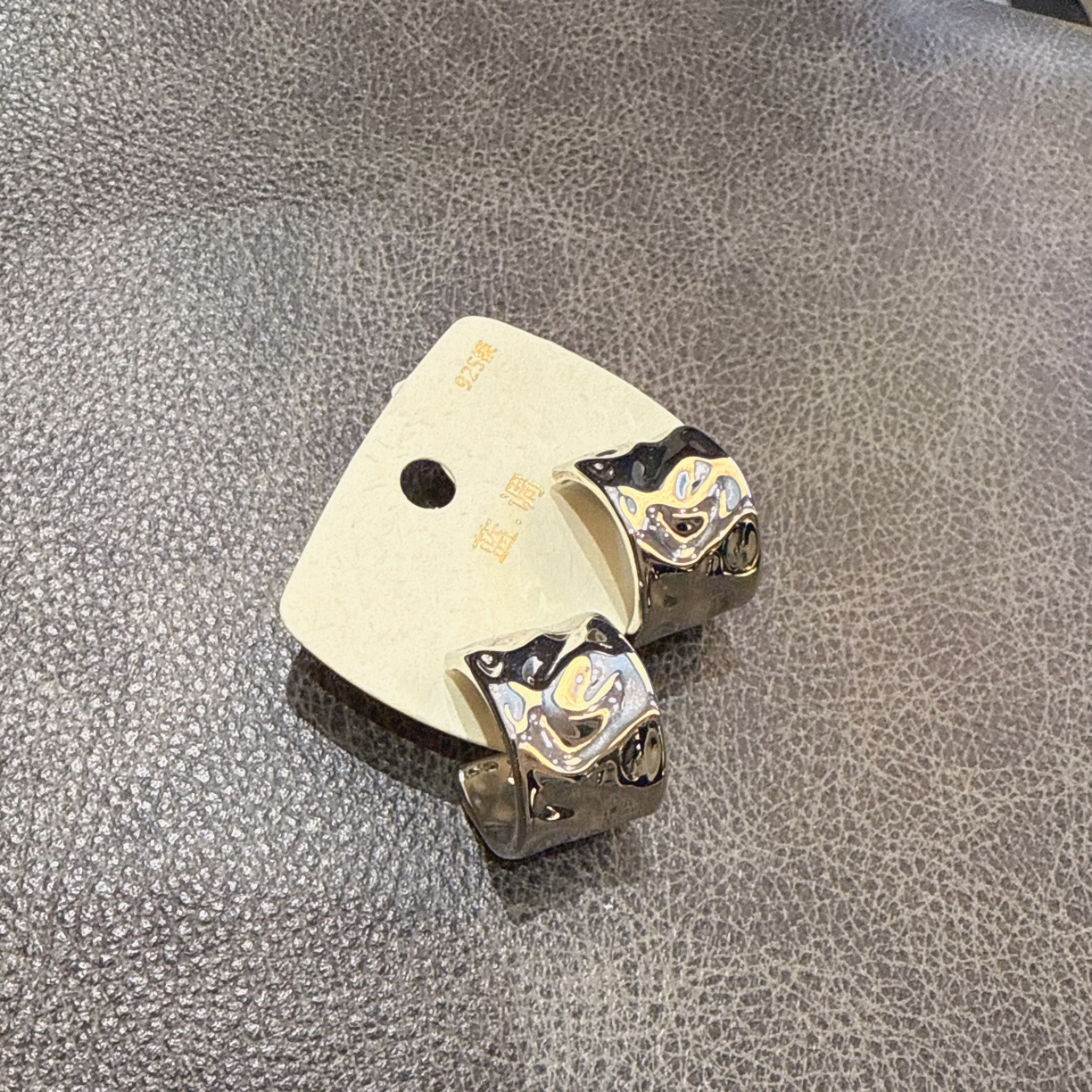 钛钢锦纶耳饰 新款耳环，款式洋气又百搭