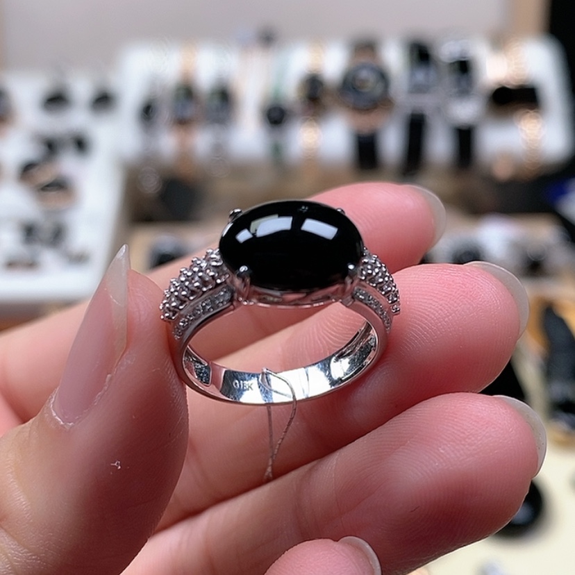 【闪购商品】翡翠戒指18K金镶嵌墨翠