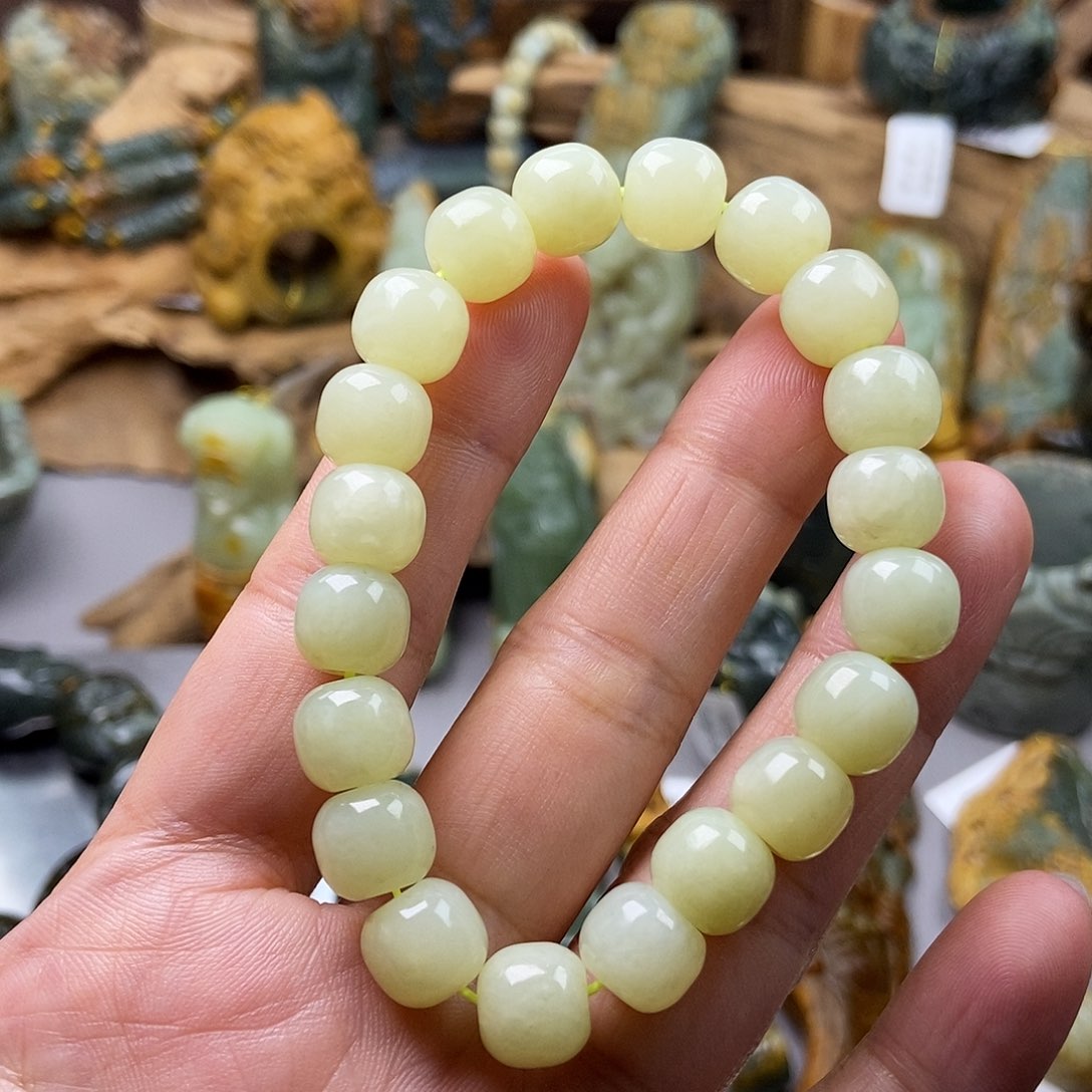 岫岩老玉（透闪石质玉）手串未镶嵌