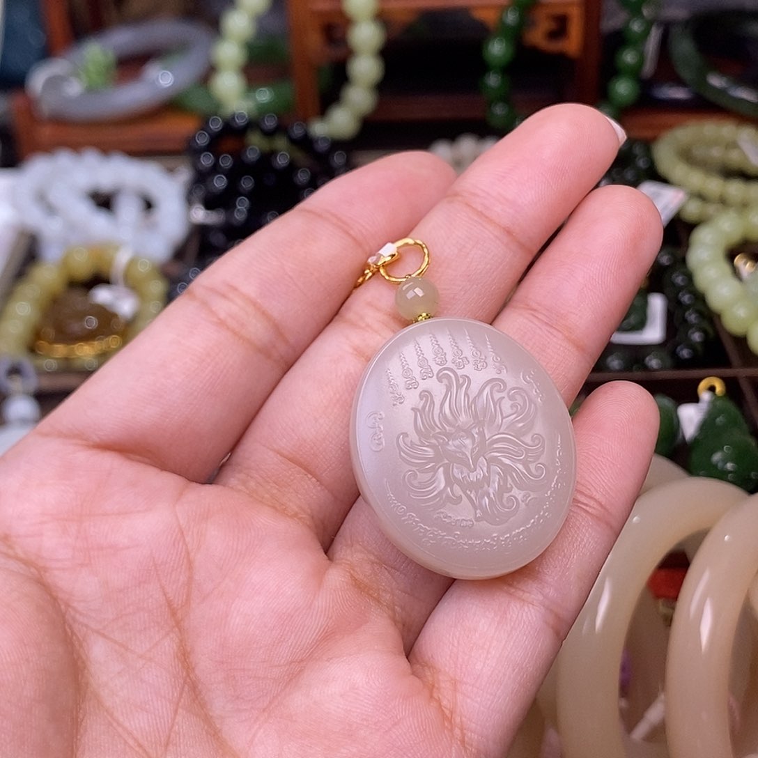 和田玉清货价老矿料藕粉金镶凤九未镶嵌