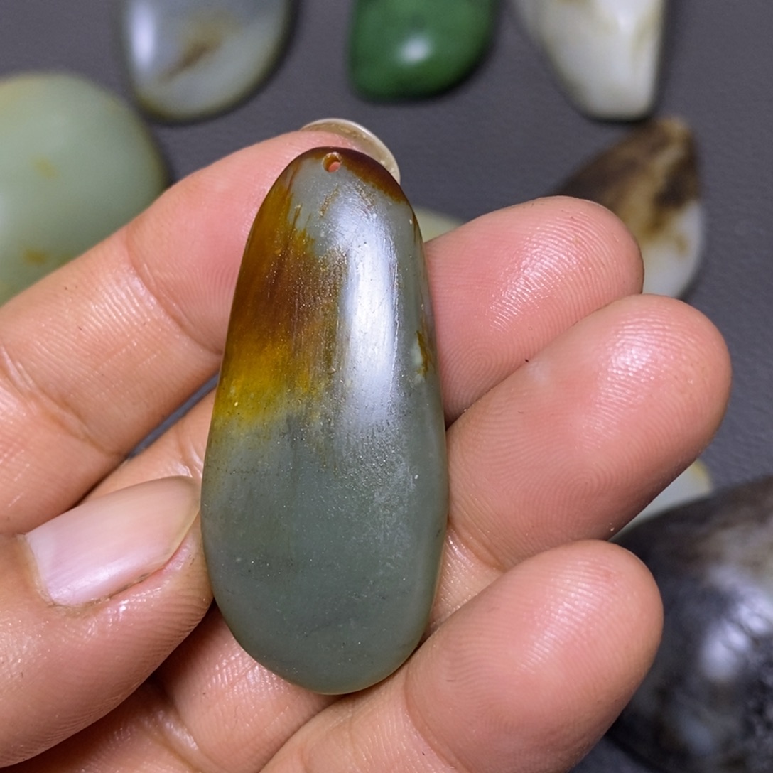 和田玉未镶嵌挂件