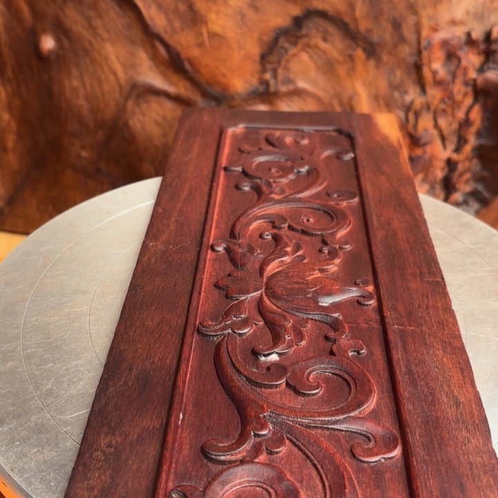 背***影大叶紫檀（黑酸枝木类）