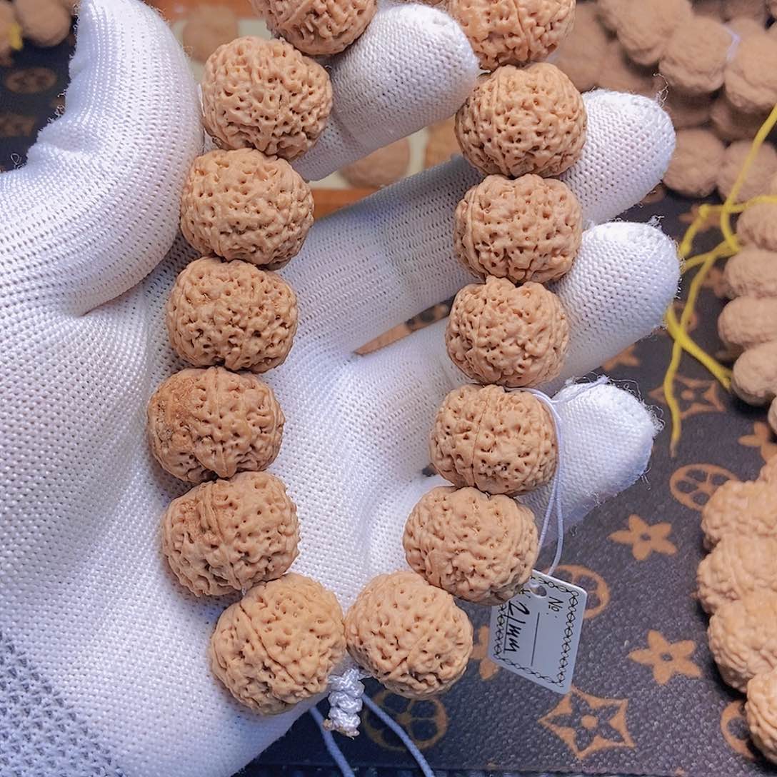 金刚菩提把件会****❤6瓣21爆肉