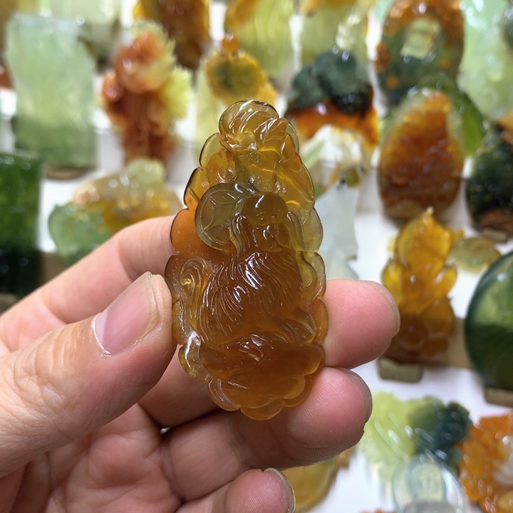 蛇纹石玉珠宝半成品未镶嵌