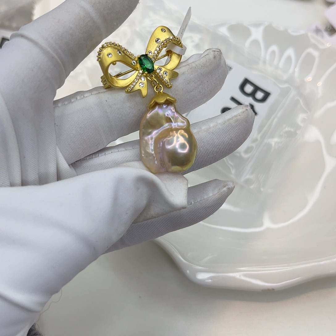 合金淡水珍珠耳饰