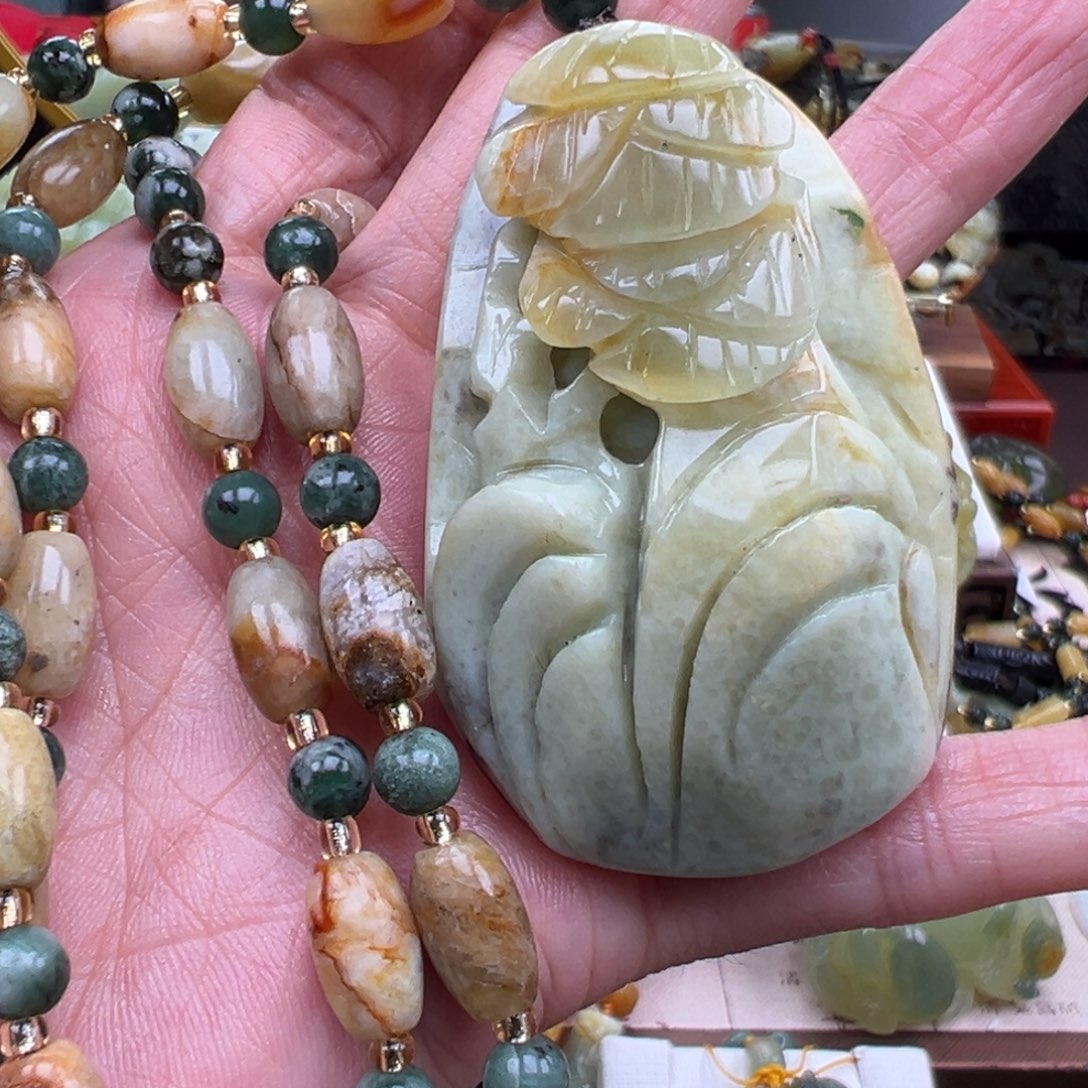 岫玉未镶嵌挂件挂件