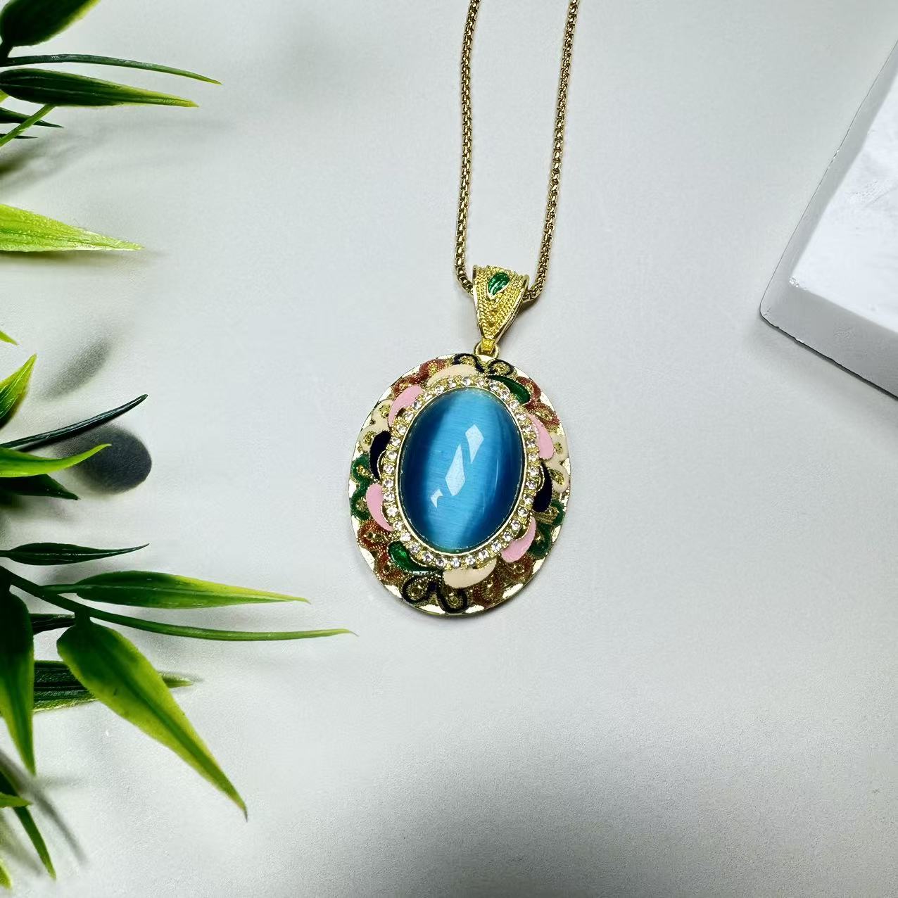 于 D179 蓝色吊坠 新款时尚百搭男女款 多样性发其一