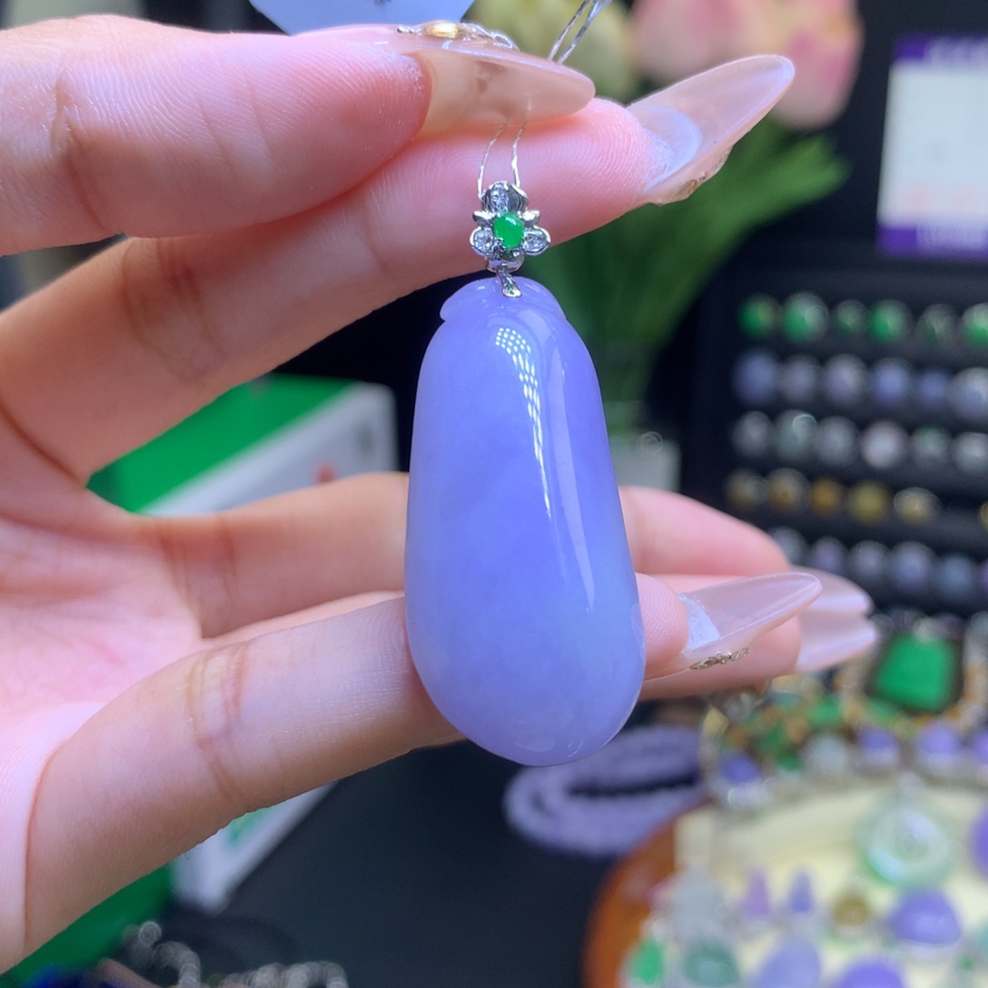 翡翠18K金镶嵌颈饰天然