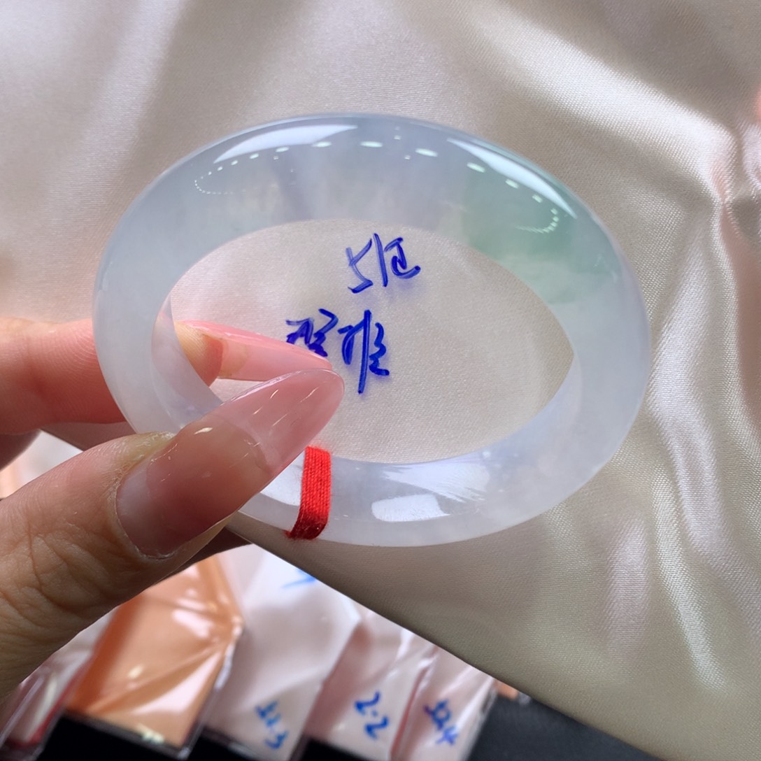 翡翠未镶嵌手镯51正圈