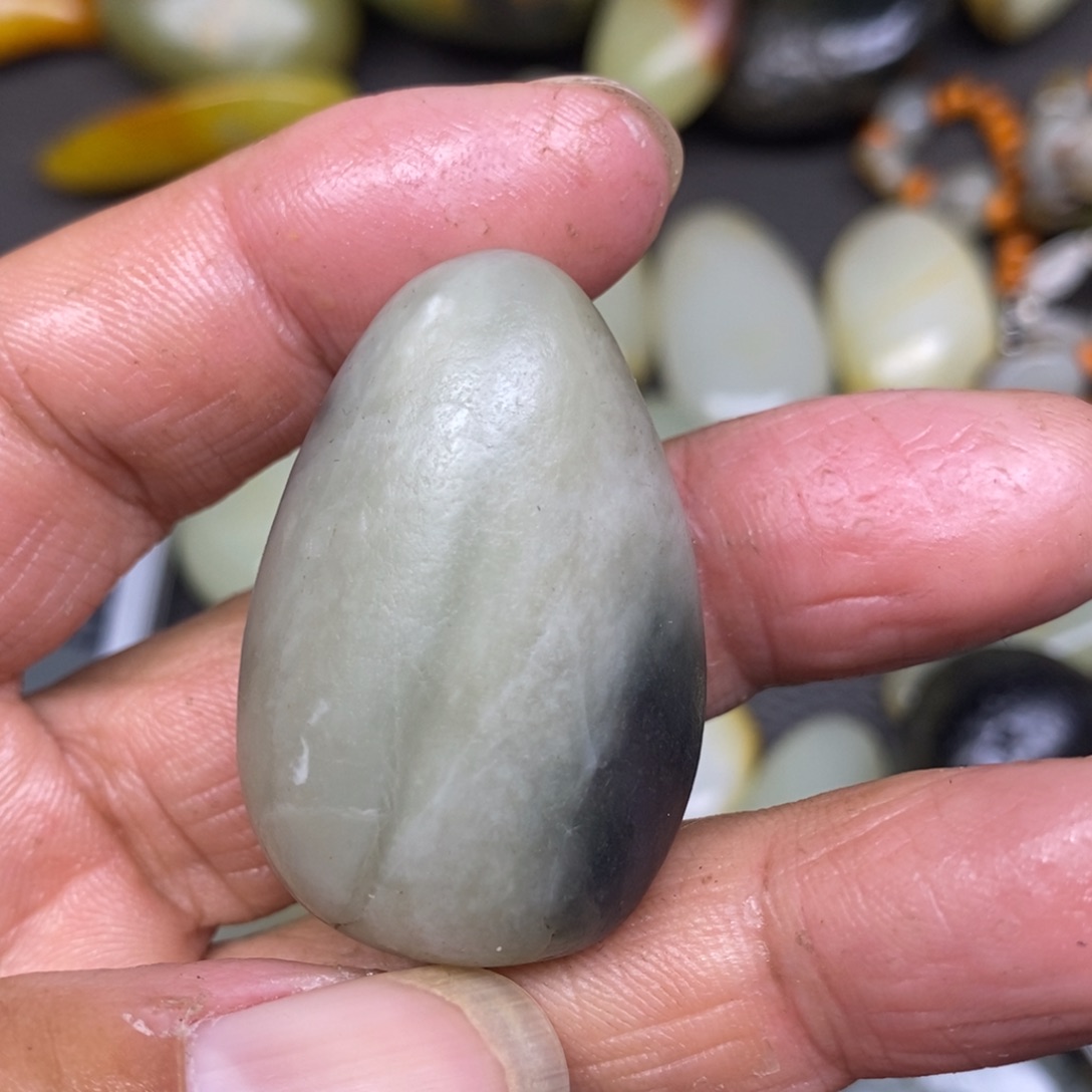 和田玉（糖玉）挂件未镶嵌