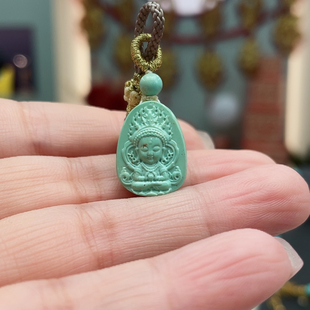 绿松石颈饰未镶嵌