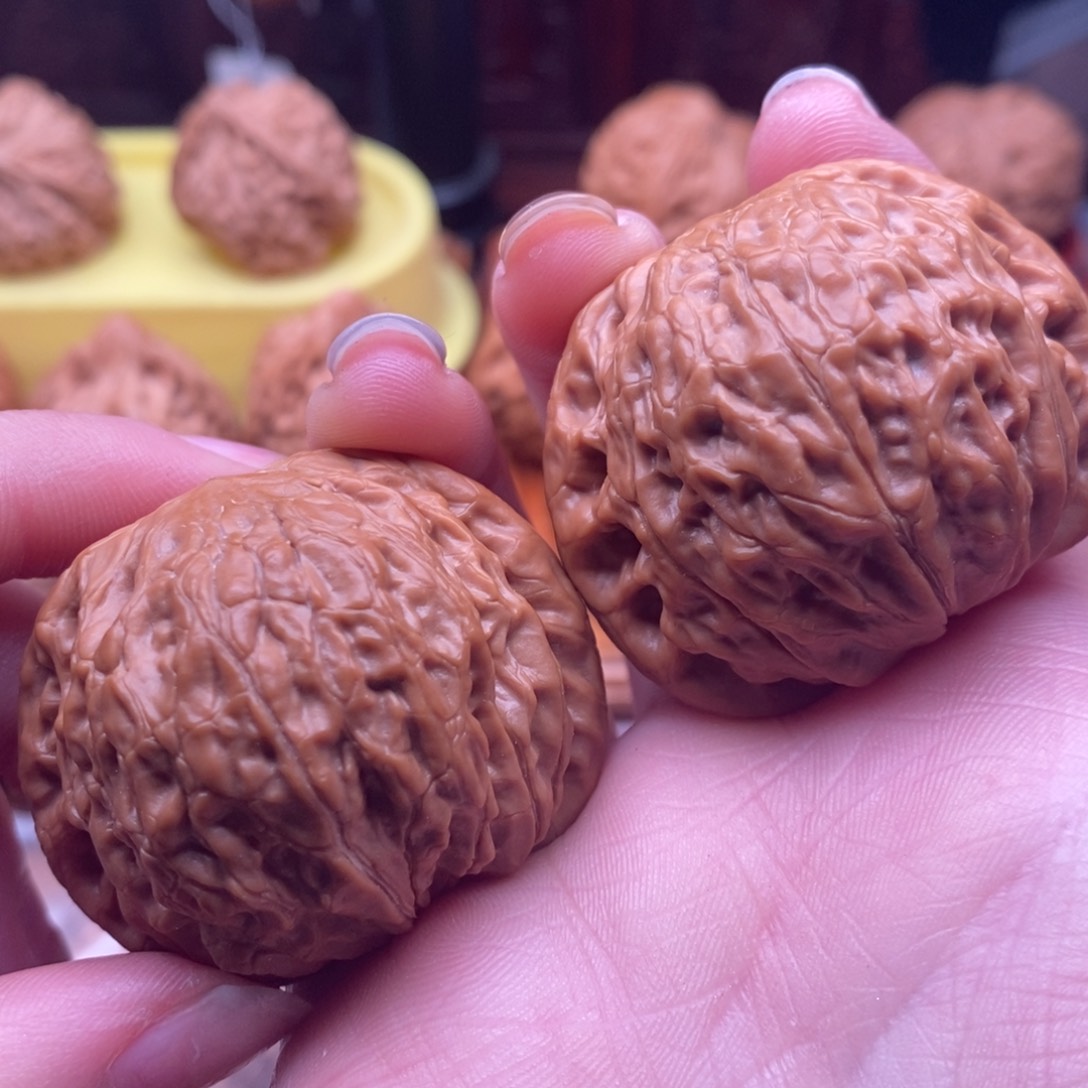 文玩核桃吊坠承*哥铁锤