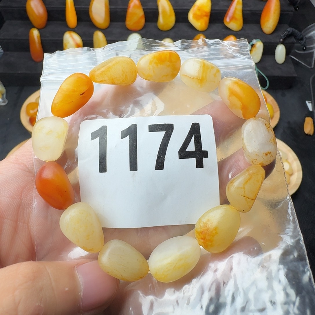 未镶嵌手串和田玉