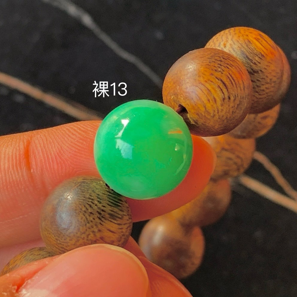 冰阳绿路路通天然翡翠手串 色彩鲜艳 小众玉器珠宝