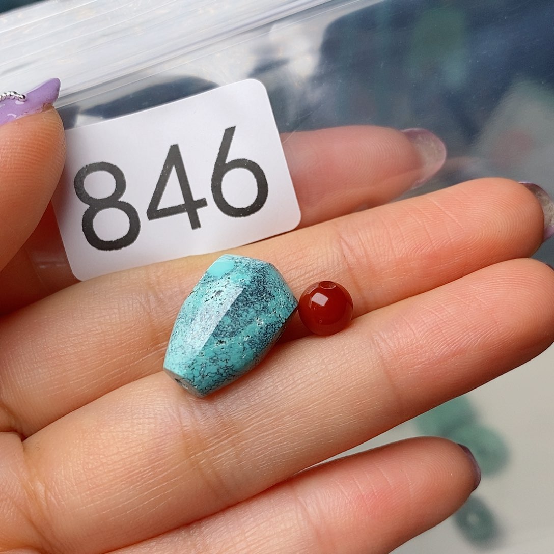 南红玛瑙未镶嵌珠宝奇石