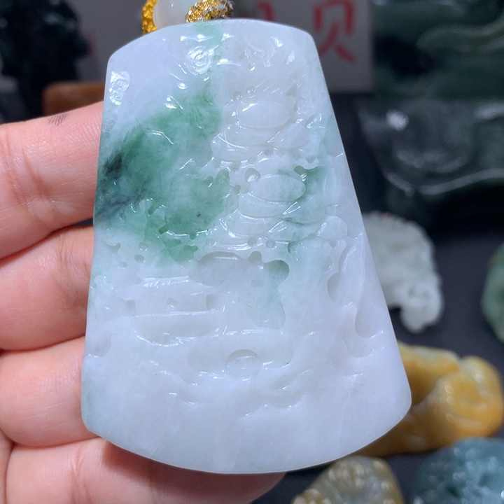 翡翠未镶嵌颈饰保真天然A货翡翠