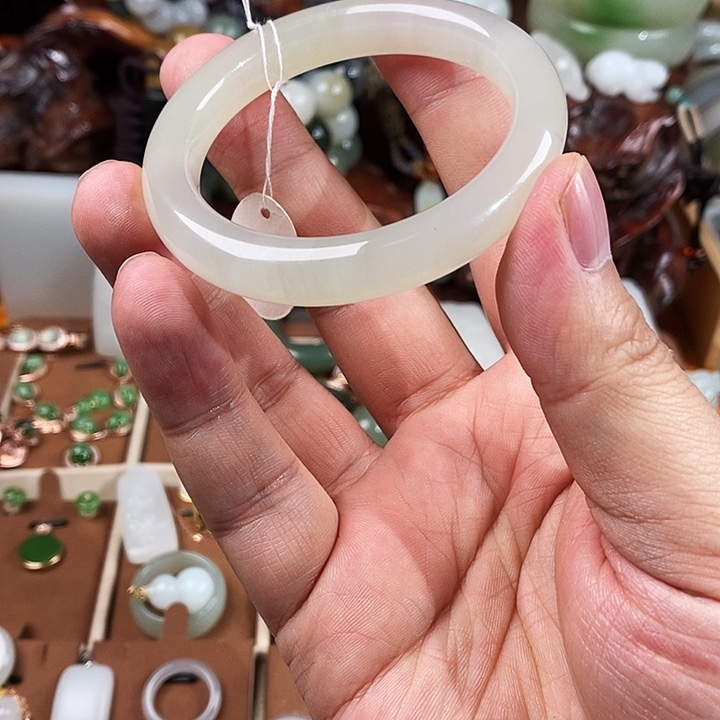 和田玉颈饰未镶嵌暖*