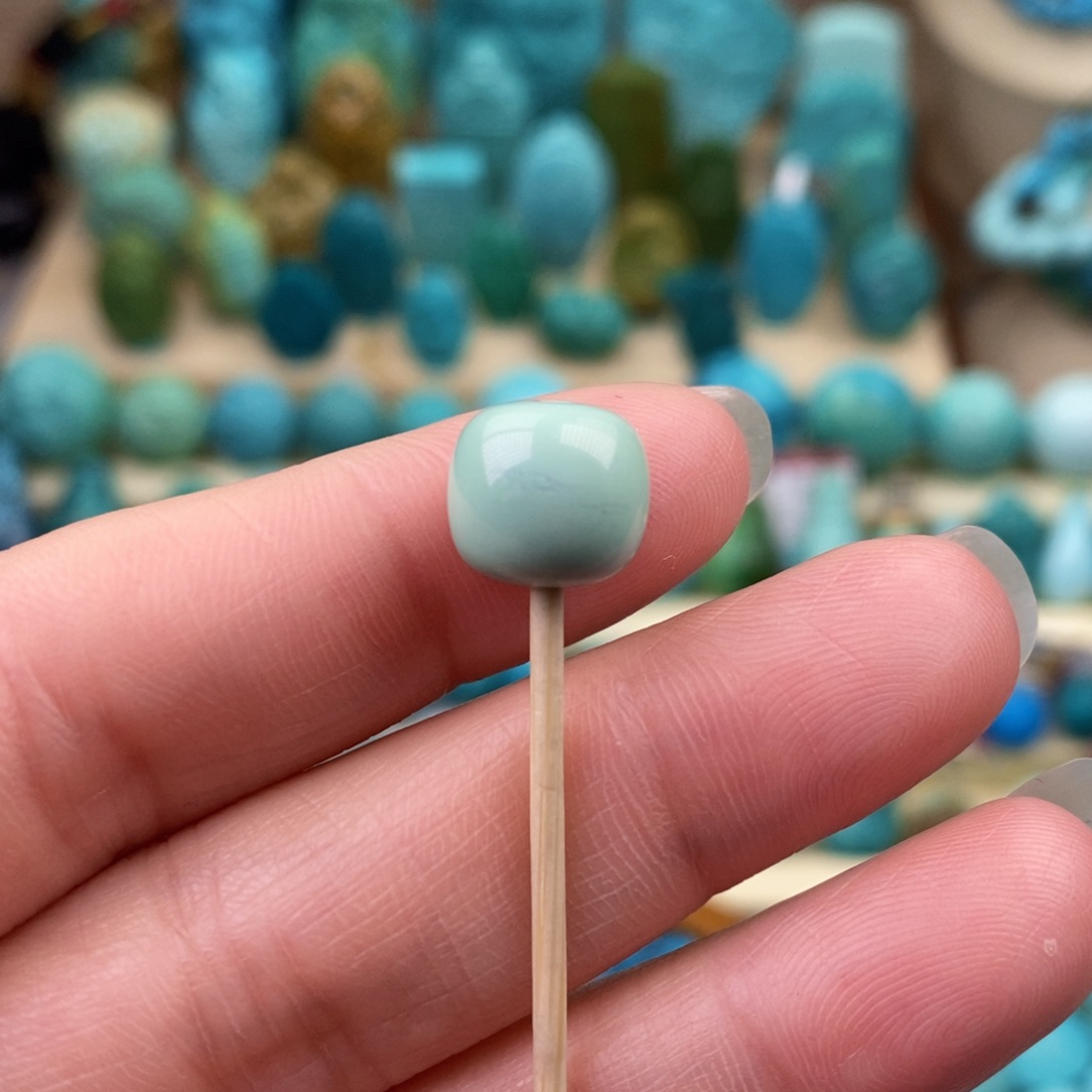 绿松石珠宝奇石未镶嵌10*9mm