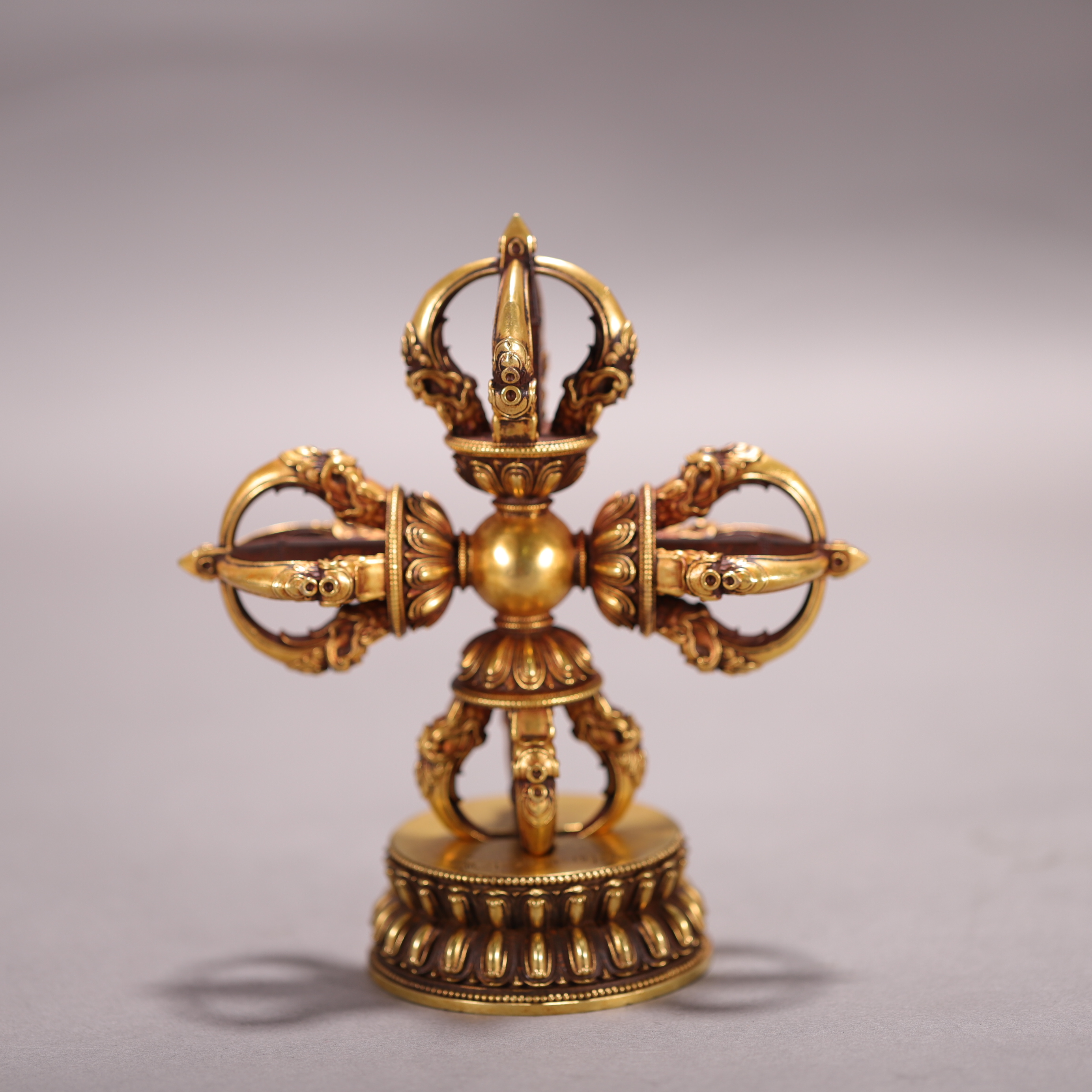 lot4 DY4304  清代 铜鎏金十字金刚杵