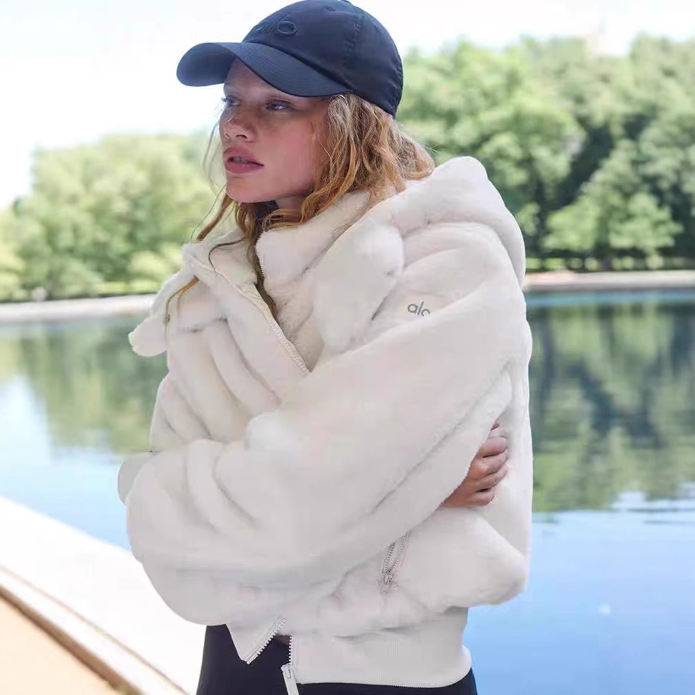 alo肯豆同款美式复古白色环保皮草仿狐狸毛连帽短款拉链毛毛外套