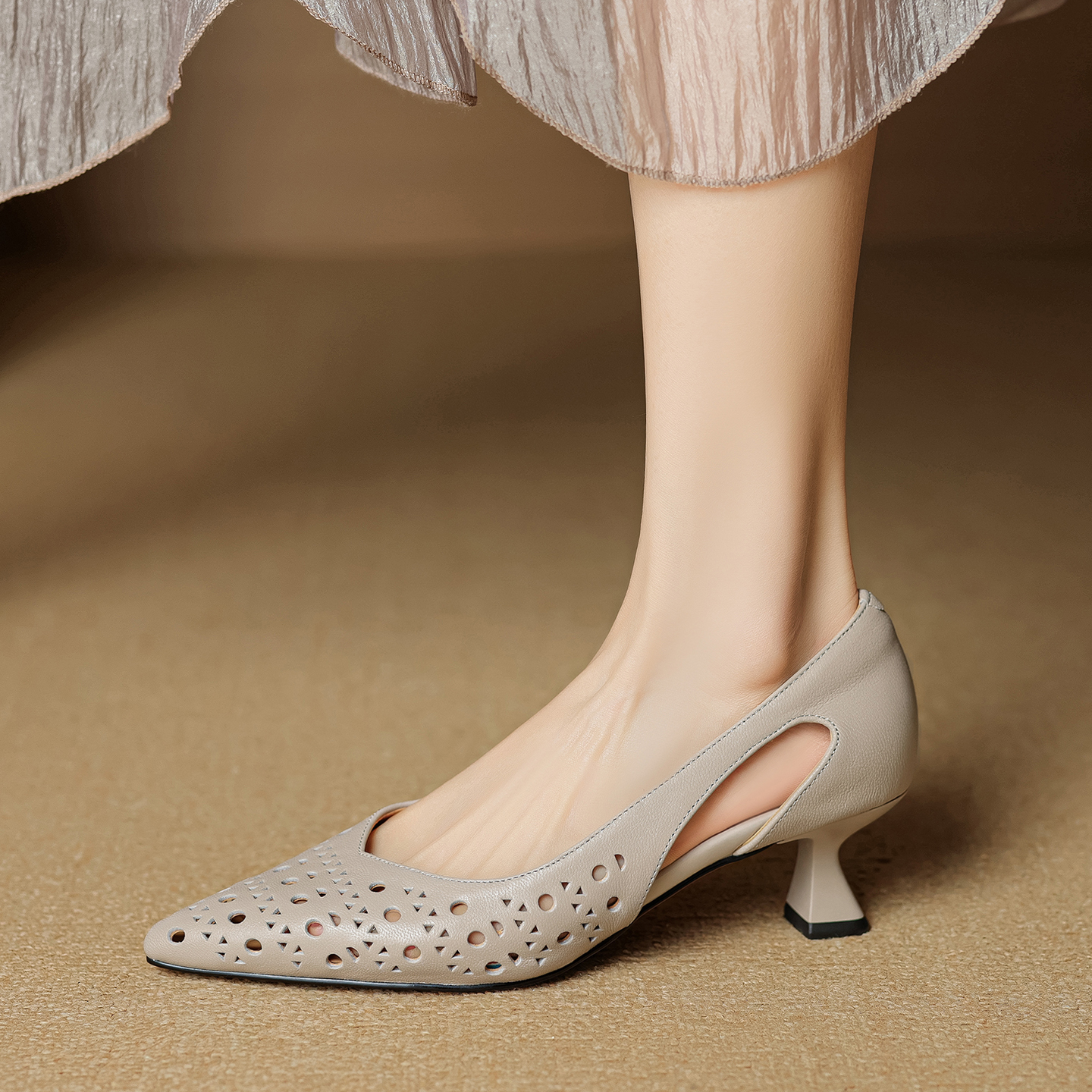 羊皮5cm 法式气质高跟鞋女2025夏季新款真皮镂空透气尖头浅口单鞋