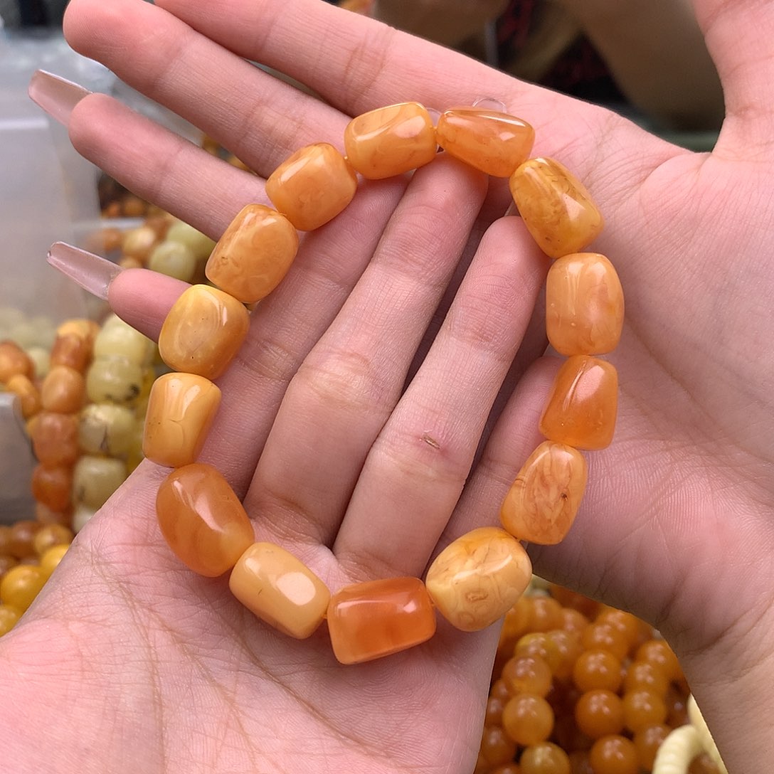 木***鱼琥珀未镶嵌珠宝奇石